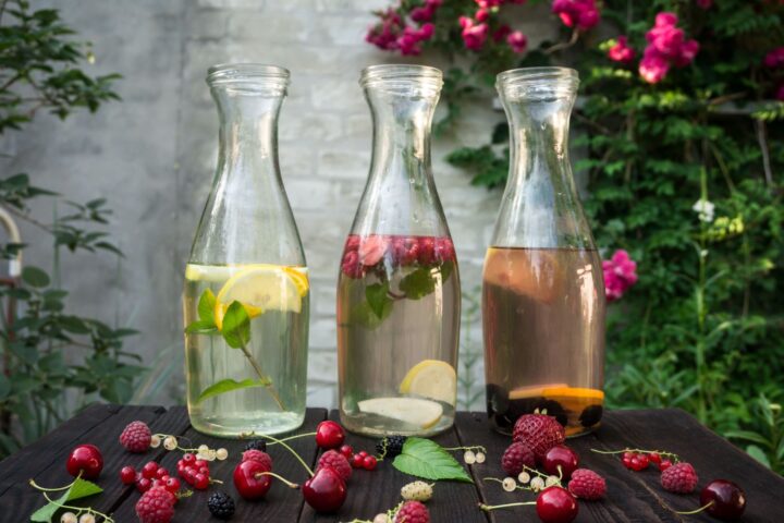 água aromatizada em jarro
